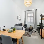 Apartman Nice Apartman In New Town