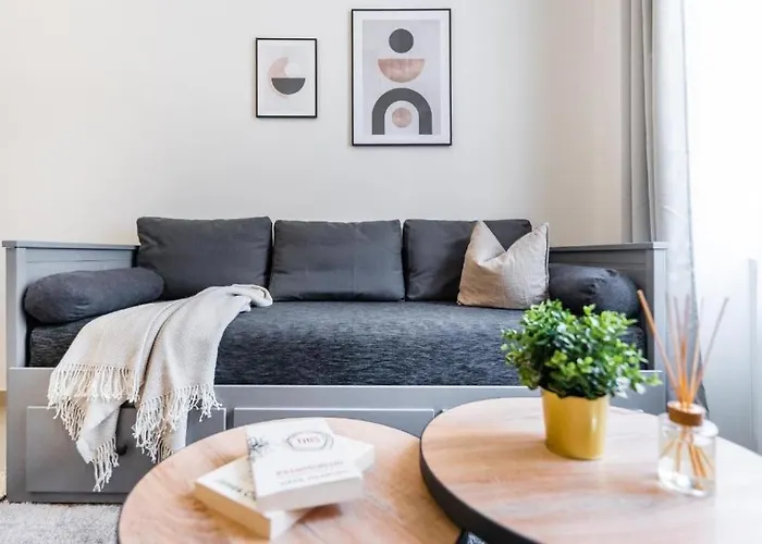 Nice Apartman In New Town Appartamento *