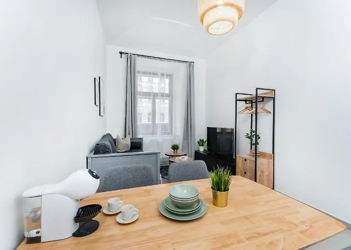Nice Apartman In New Town Appartamento Praga