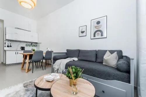 Nice Apartman In New Town *